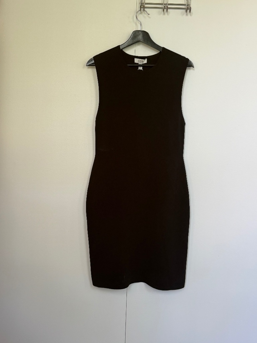 NWT COS Black Sleeveless Crewneck Ribbed Knit Sheath Midi Dress